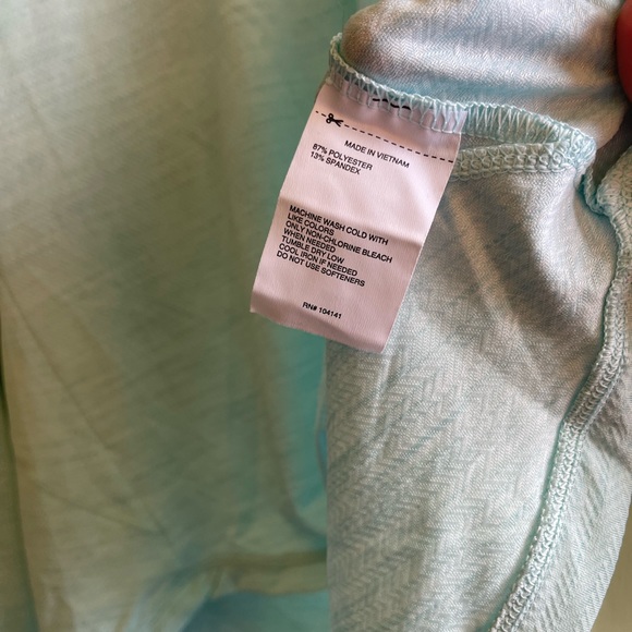 Workout Top - Picture 4 of 6